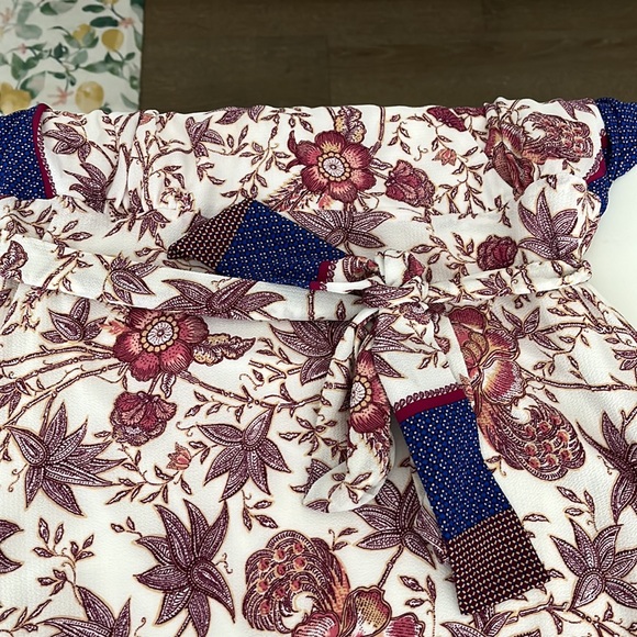 Beautiful Ralph Lauren Dress - Picture 6 of 6